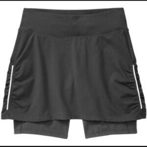 ATHLETA solid black Contender 2in1 skirt skort